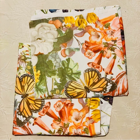 Pottery Barn butterfly floral pillow shams (2) - Picture 2 of 8